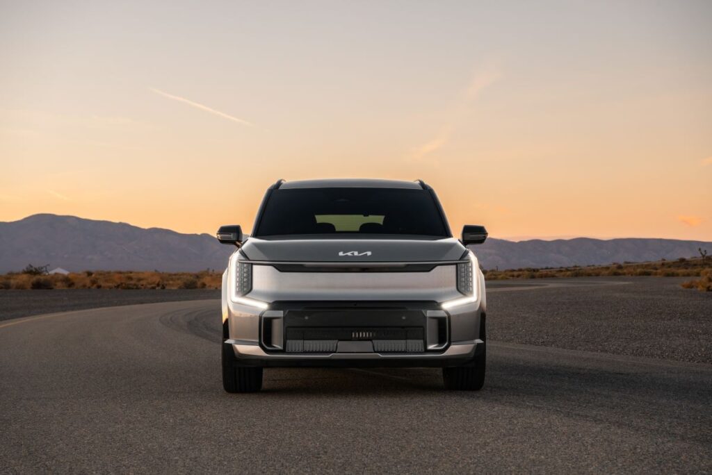 Kia presentó el debut mundial del EV9 GT en el Salón del Automóvil de Los Ángeles 2024