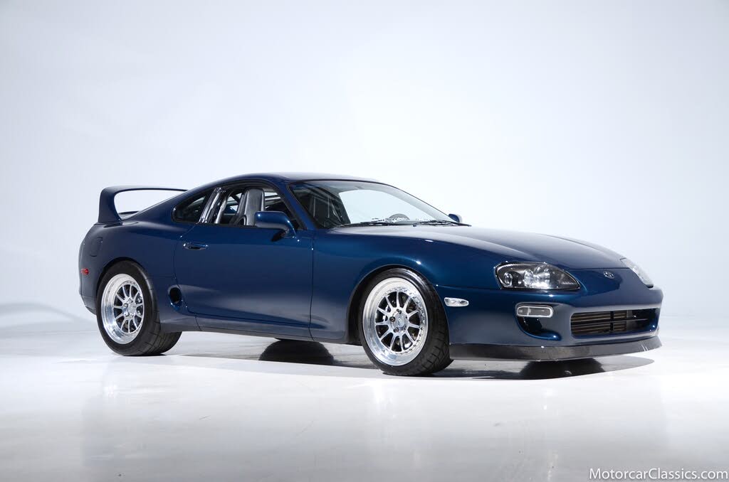 Los 5 autos japoneses de los 90 que parecían baratos, pero hoy valen una fortuna